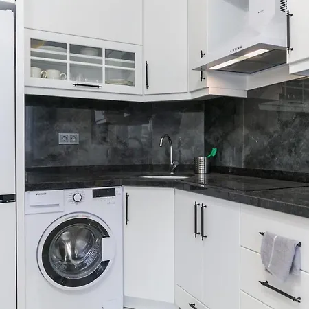 Apartament With Spa&gym Apartment *